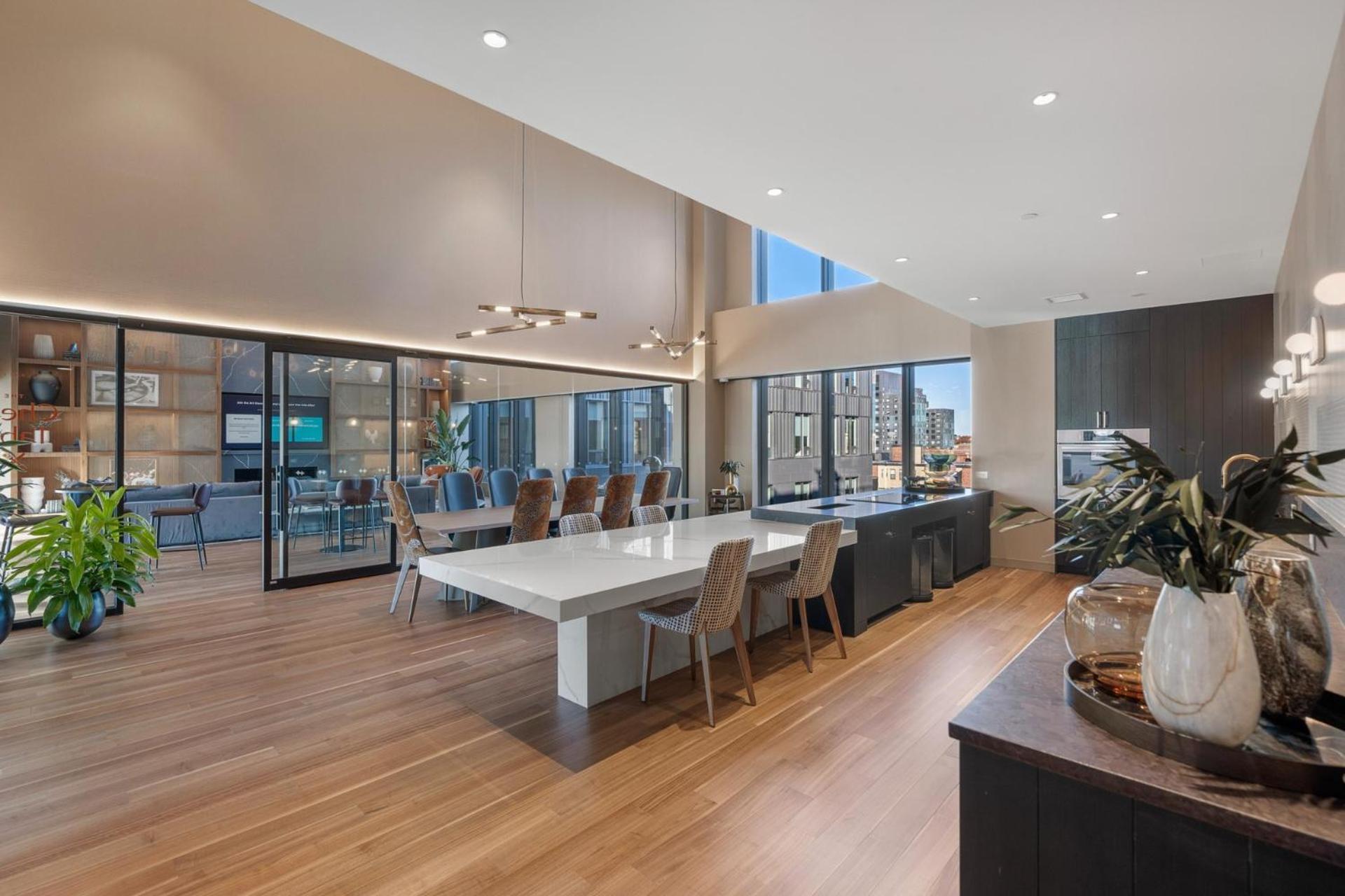 Spacious With Kitchen Apartment Boston